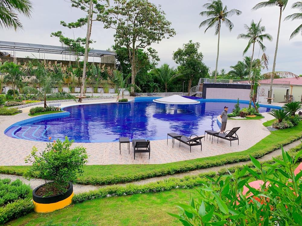 Starview Hotel and Resort