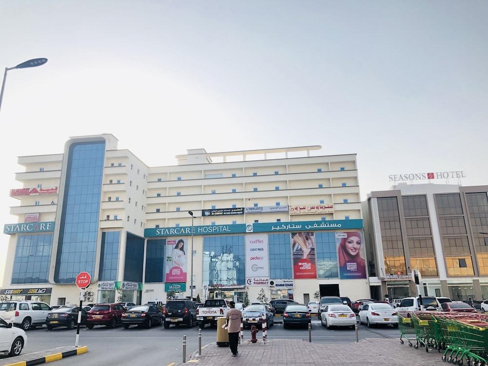 Seasons Hotel Barka