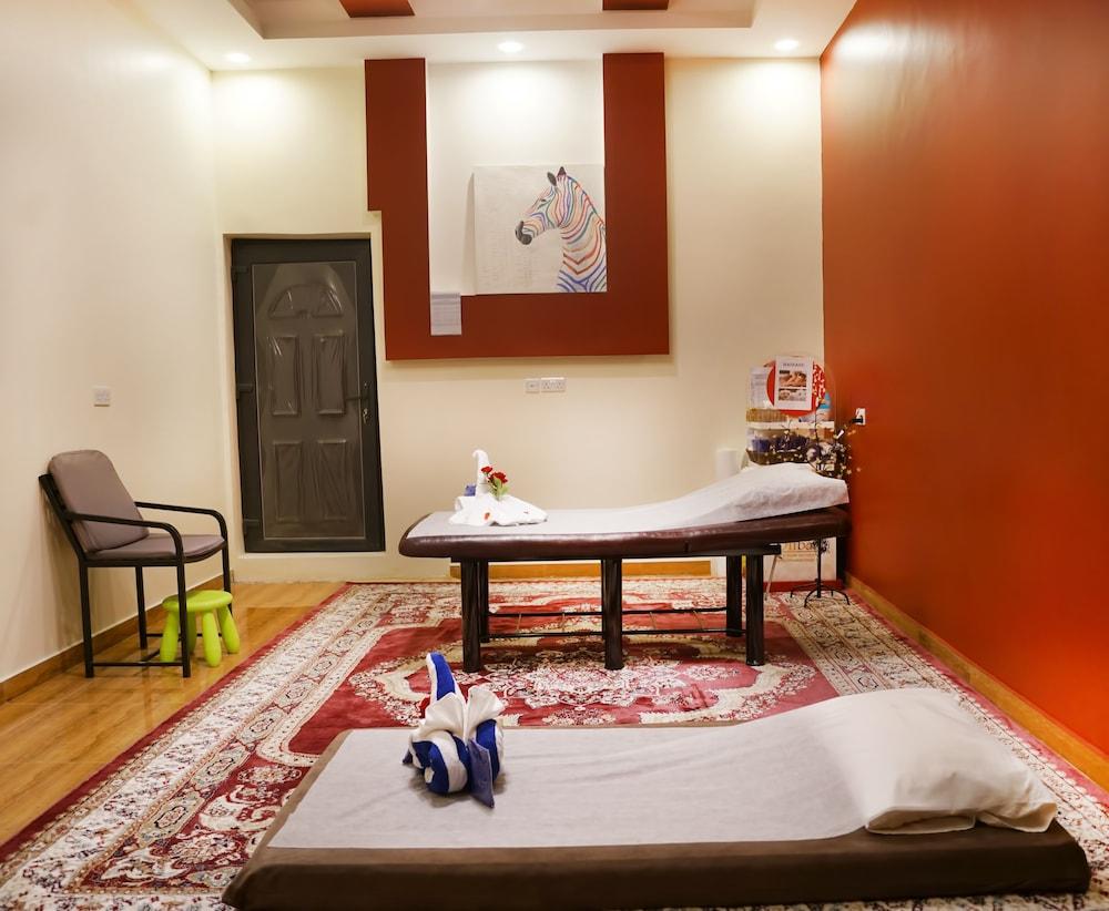 Jabal Al Akhdar Grand Hotel