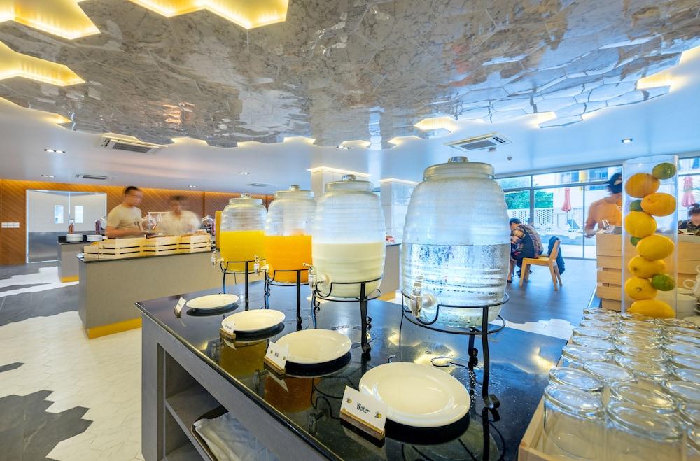 Beehive Boutique Hotel