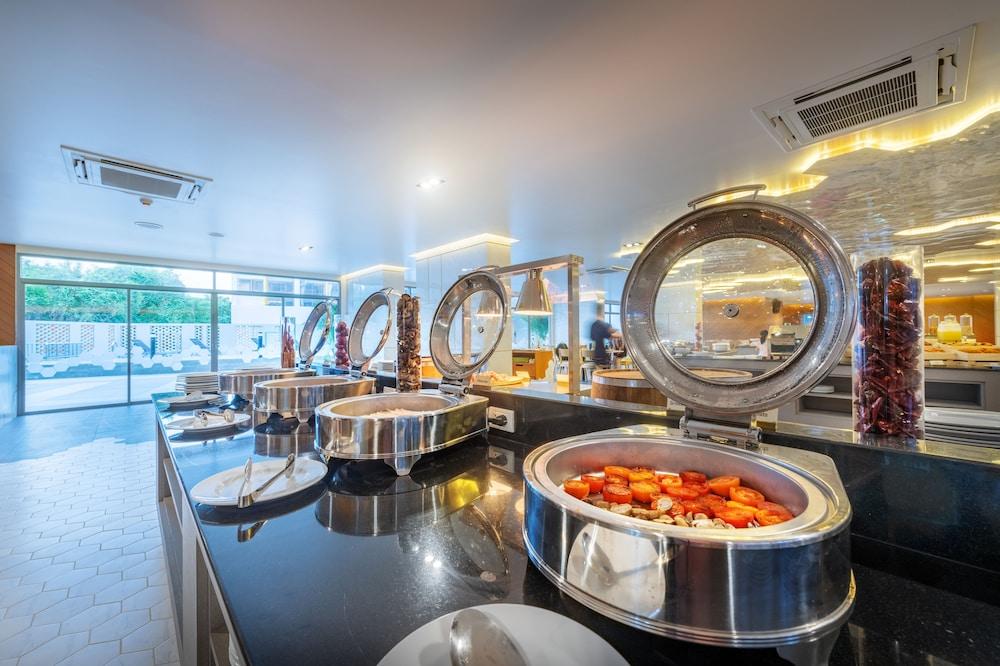 Beehive Boutique Hotel