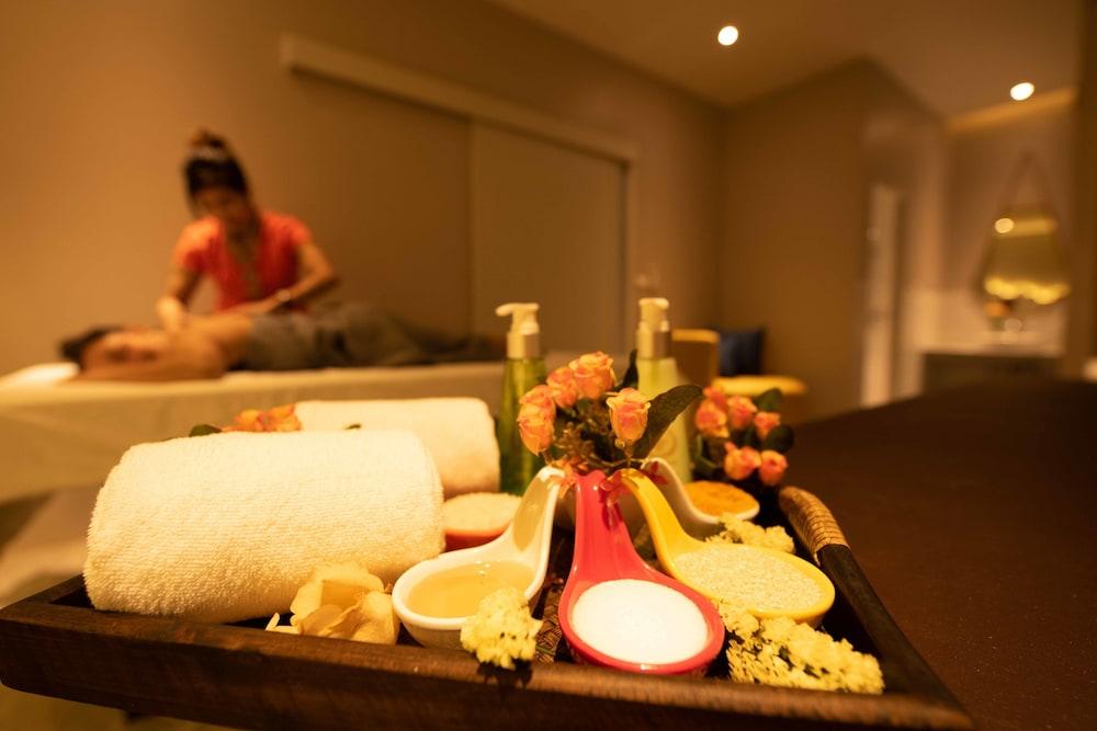 Beehive Boutique Hotel