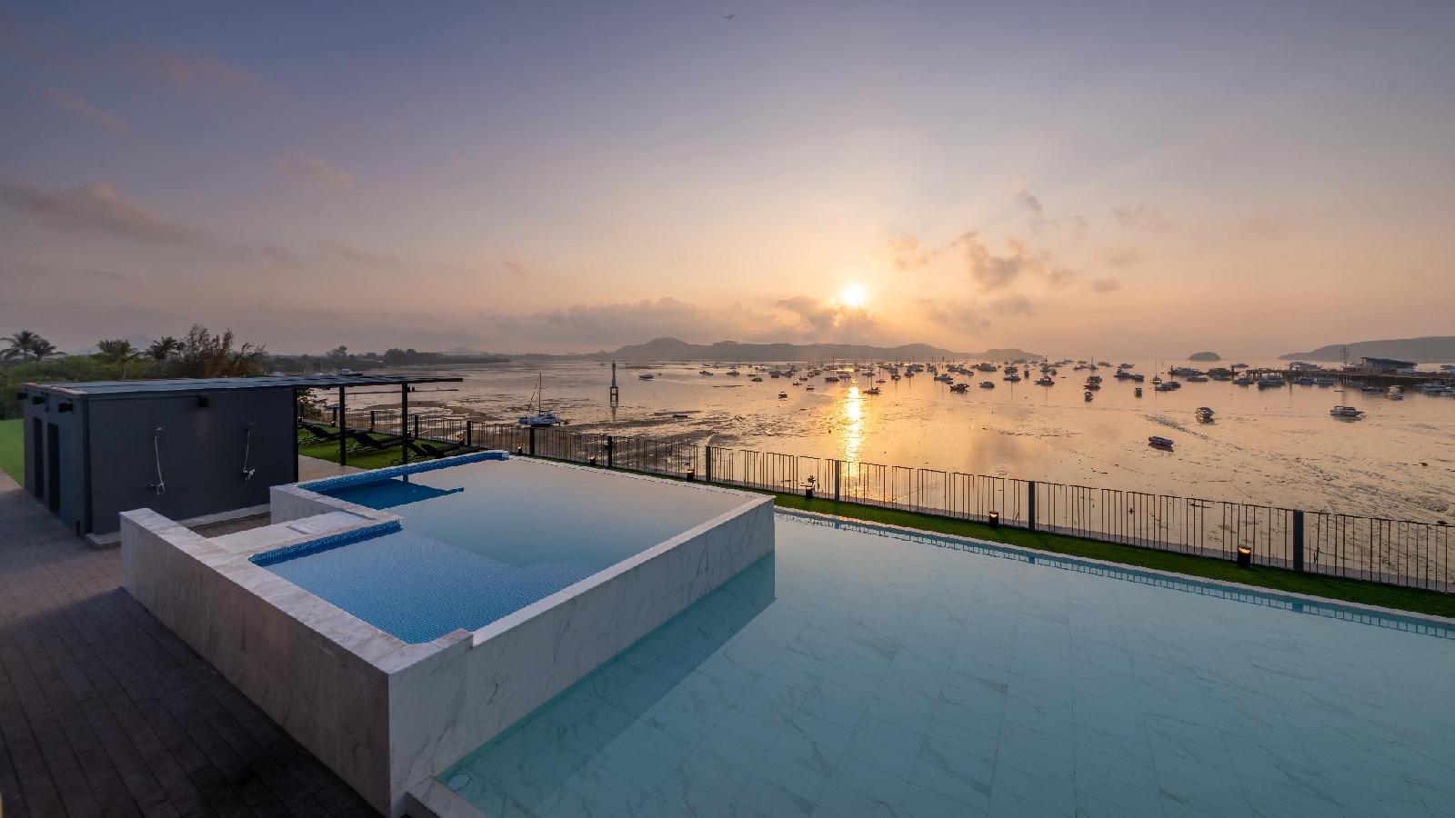 Arch39 Phuket Beach Front