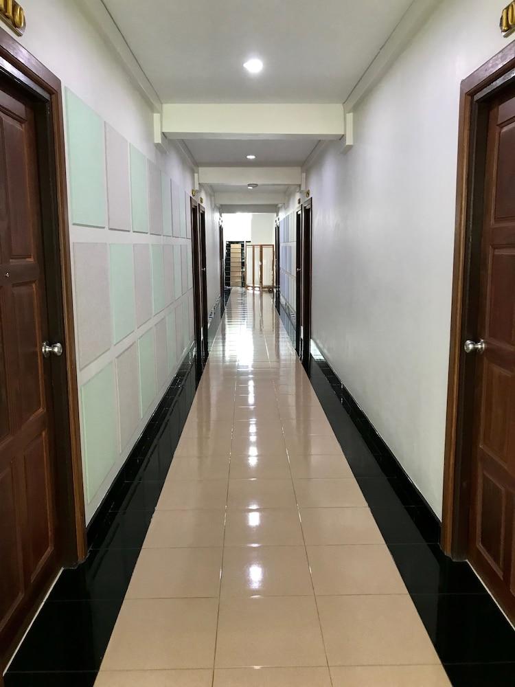 Tree House Apartment Songkhla