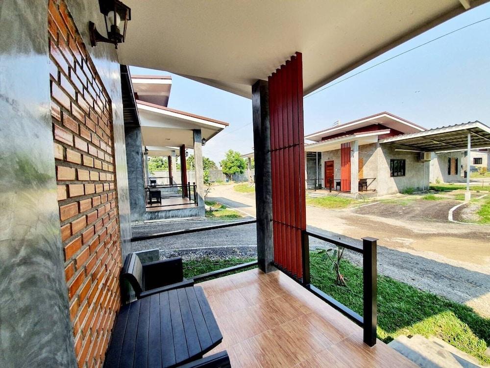B Tel Chomthong Resort Chiang Mai