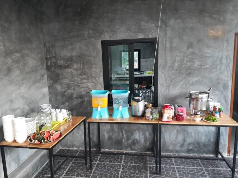 B Tel Chomthong Resort Chiang Mai