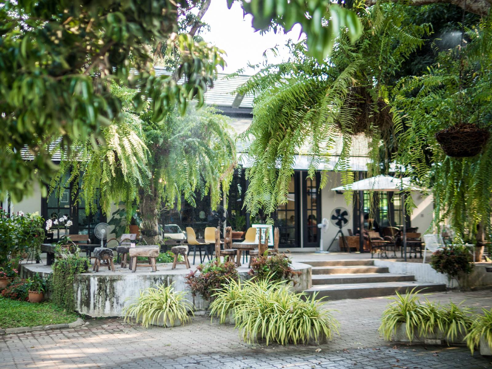 Merchant Villa
