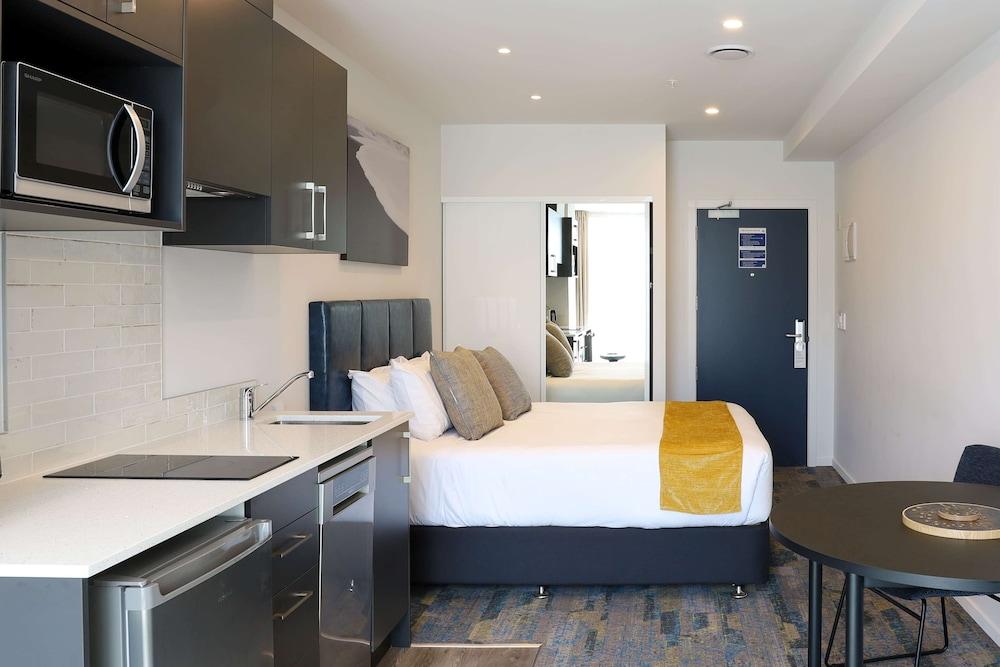 Ramada by Wyndham Wellington Taranaki Street