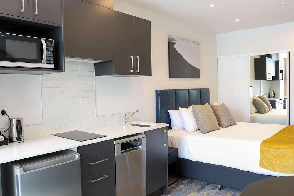 Ramada by Wyndham Wellington Taranaki Street