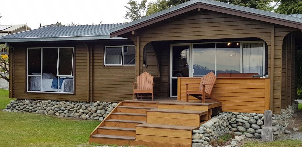 Lakeview Cottage