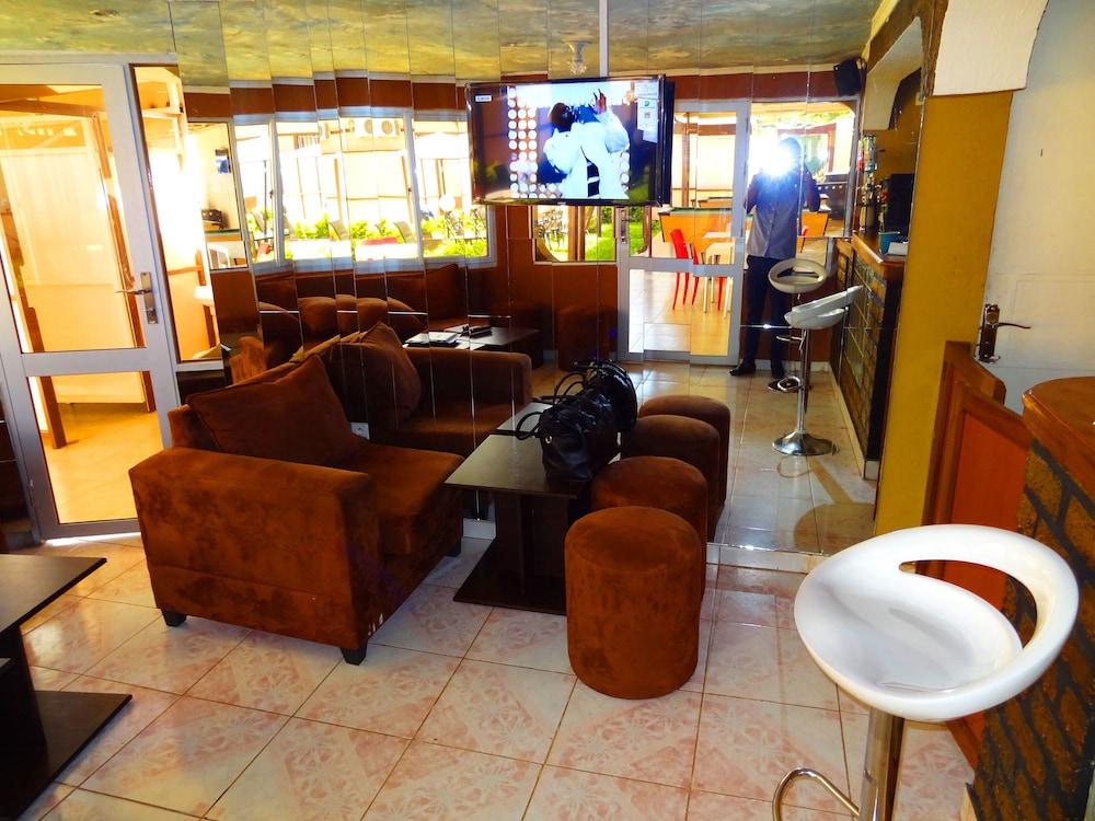Big 5 Junior Lodge