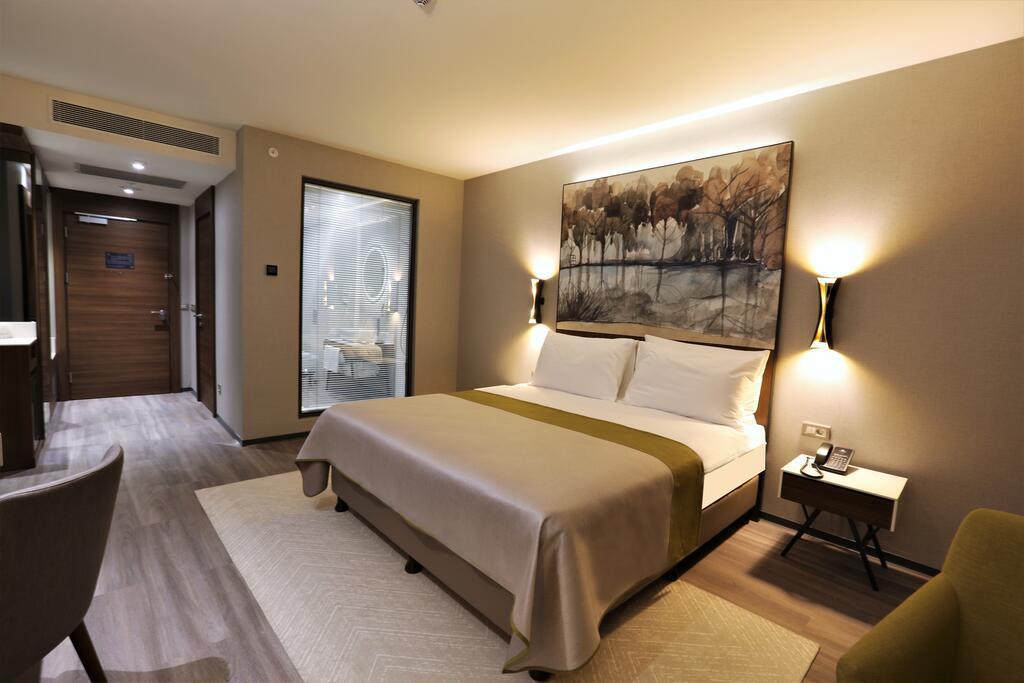 Limak Skopje Luxury Hotel