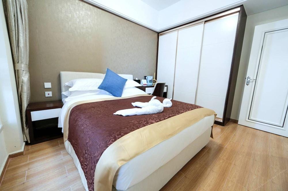Prince Chen Su Apartment