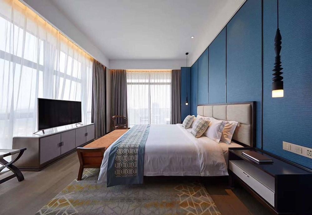 Prince Times Hotel