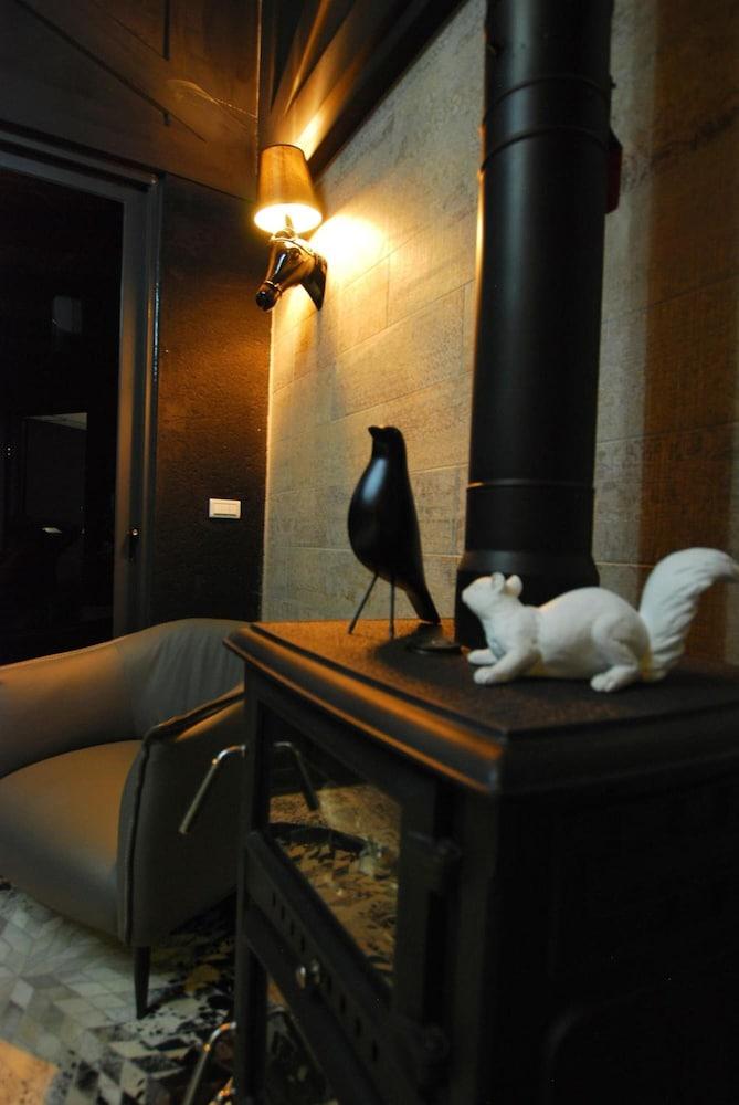 Small Hotel