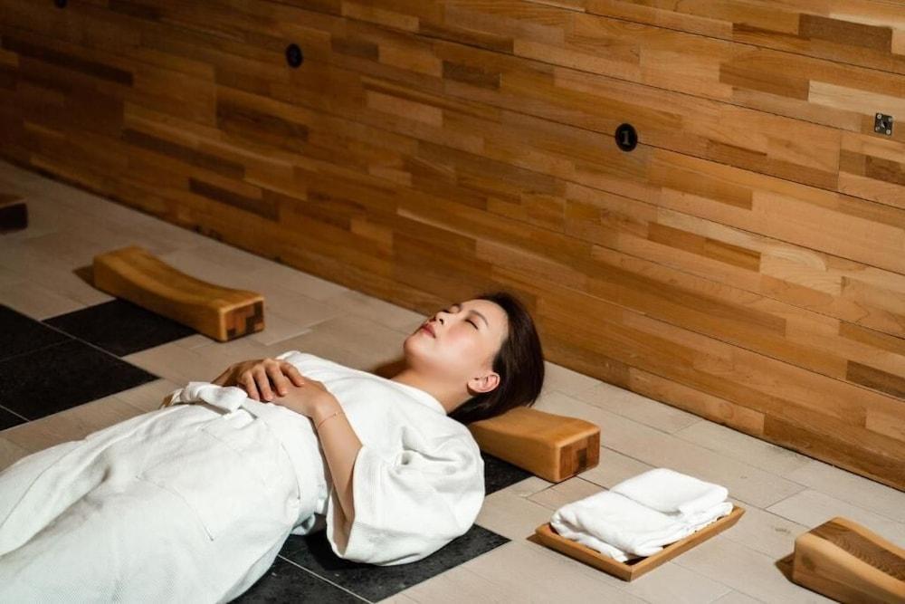 Yz Spa House