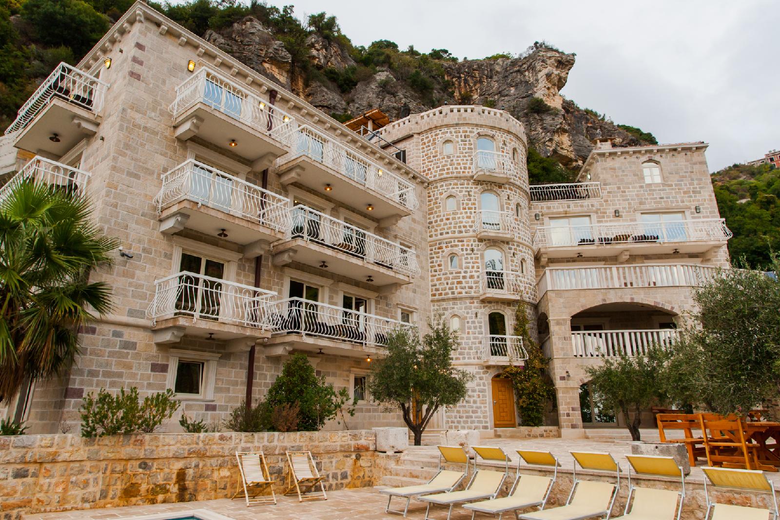 Pietra Mare Apartments