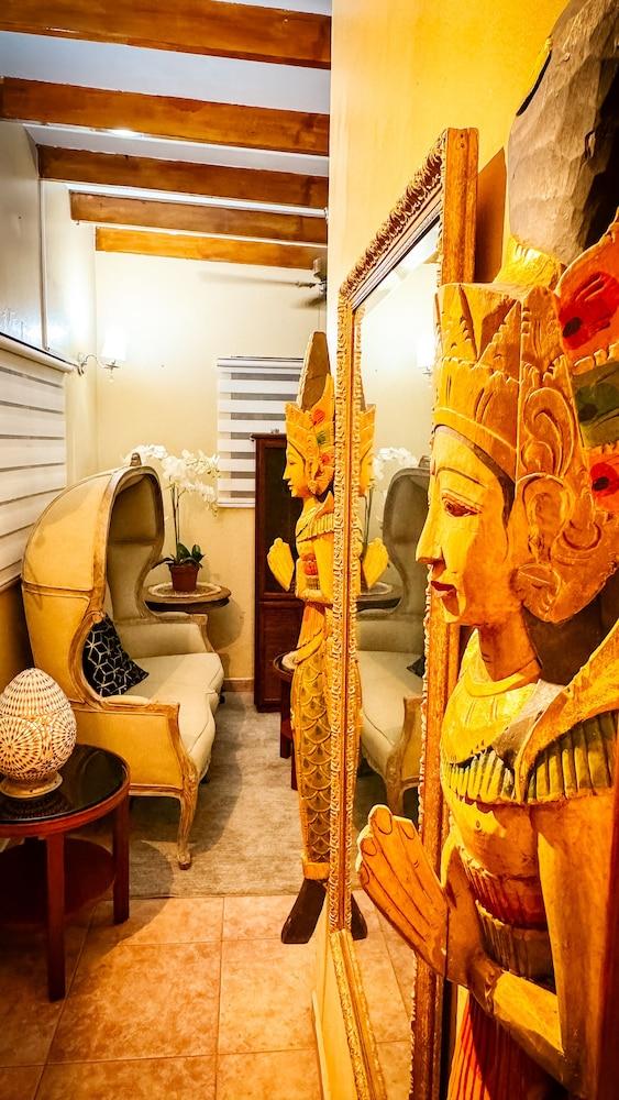 House Of Mosaic Villa Aruba