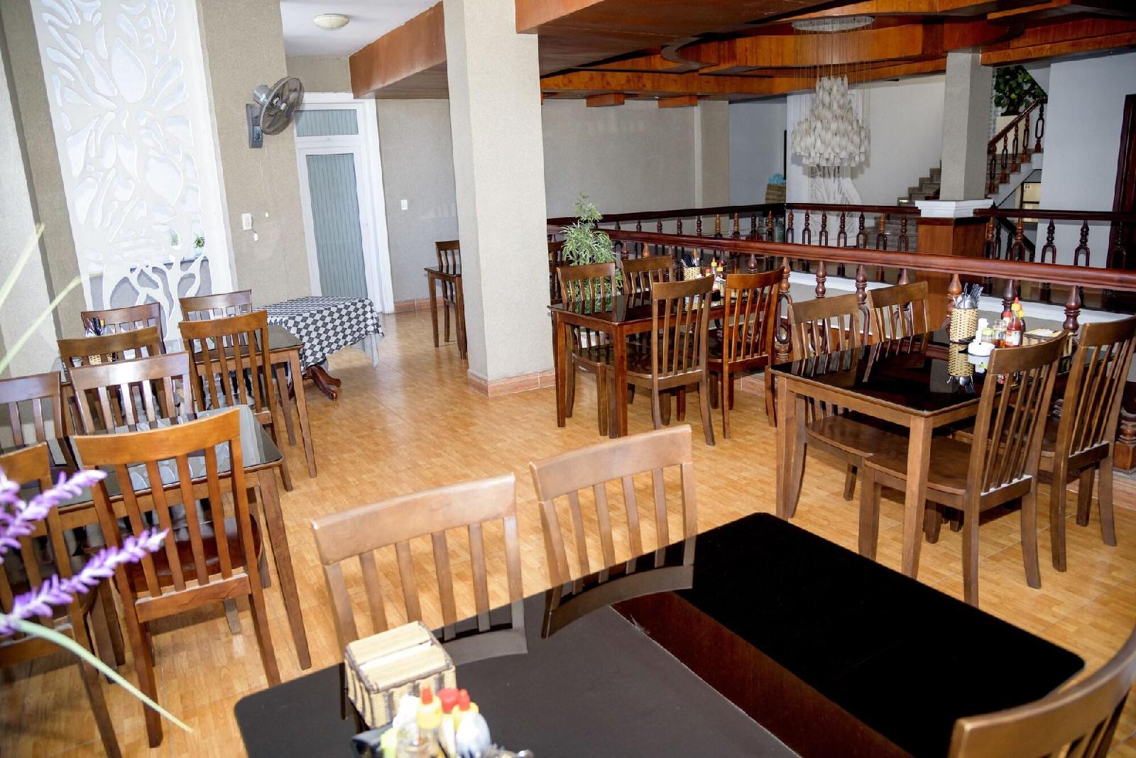 Ha Trinh Hotel