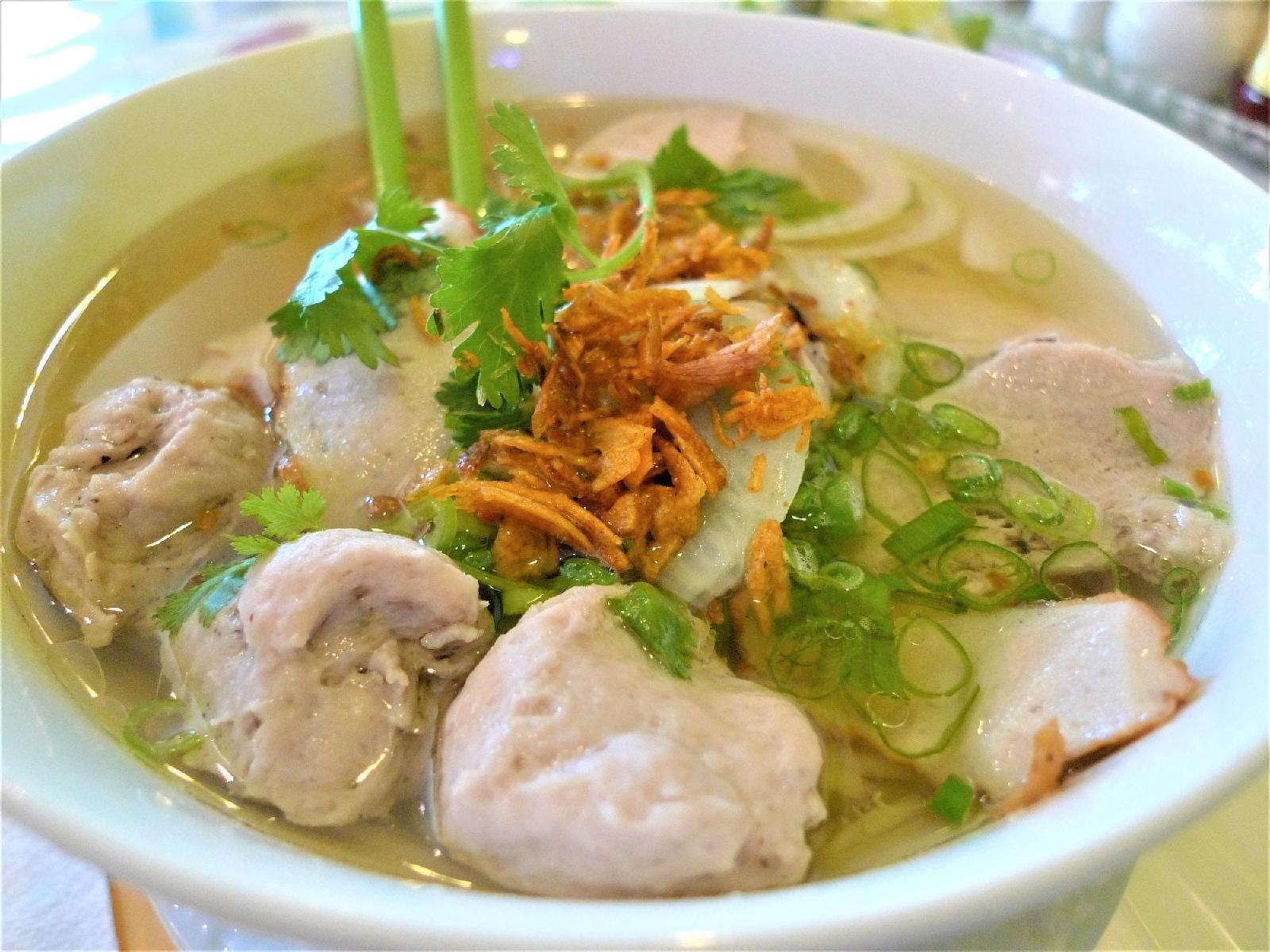 Ha Trinh Hotel