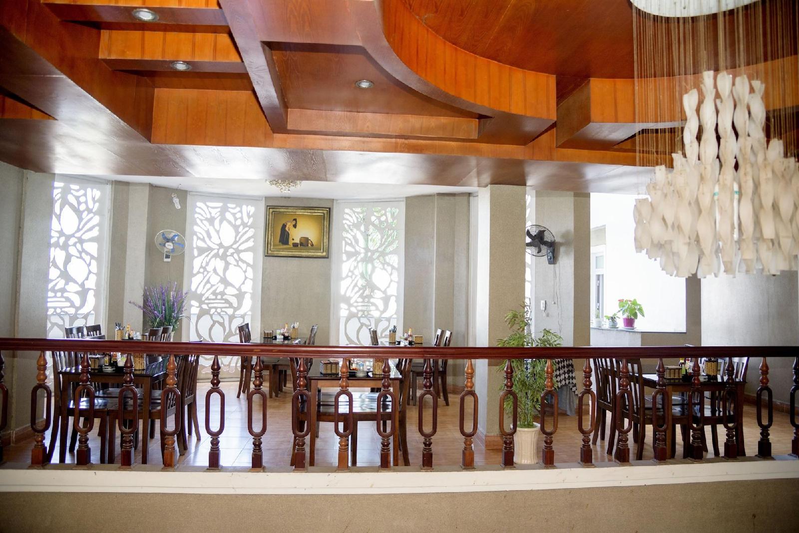 Ha Trinh Hotel