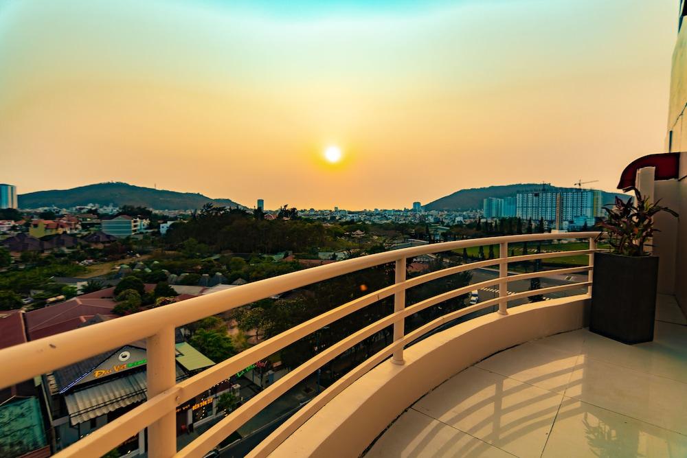 Sun And Sea Leisure Hotel