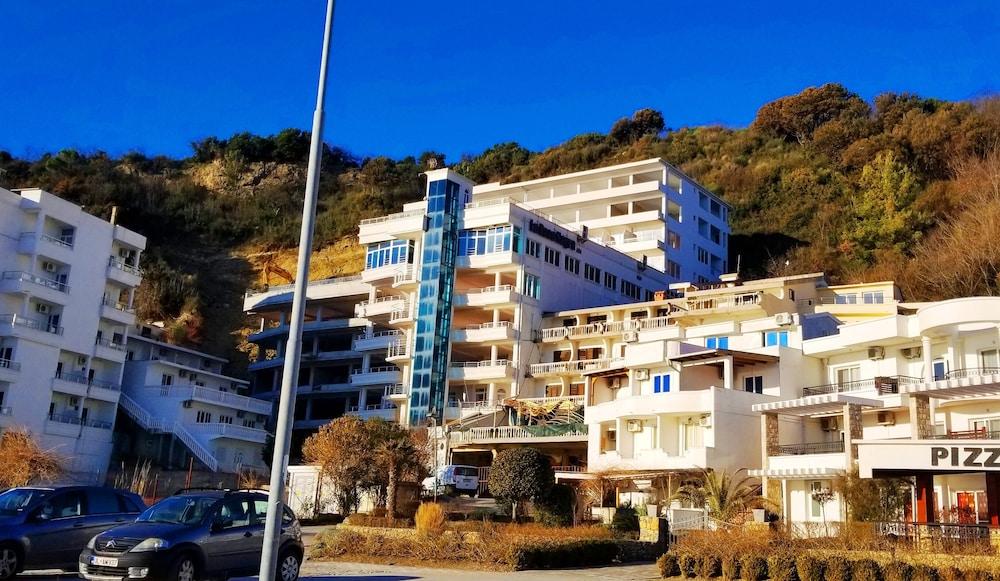 Hotel La Rosa Negra