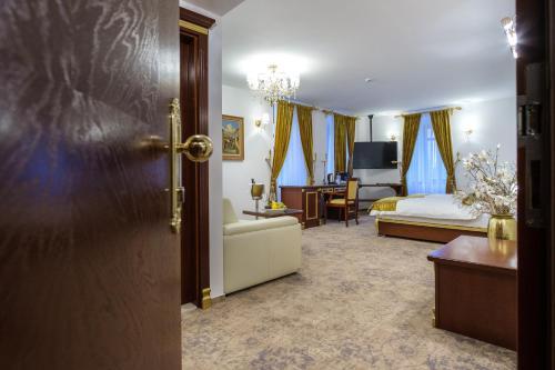 Integra Hotel