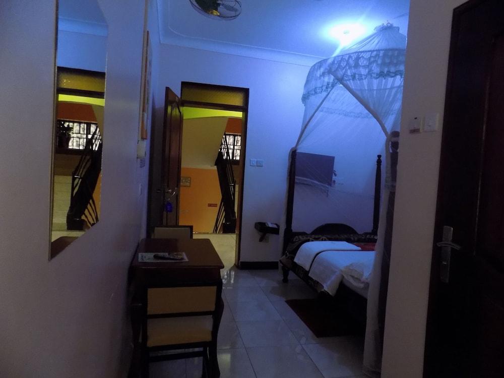 Sky Light Hotel