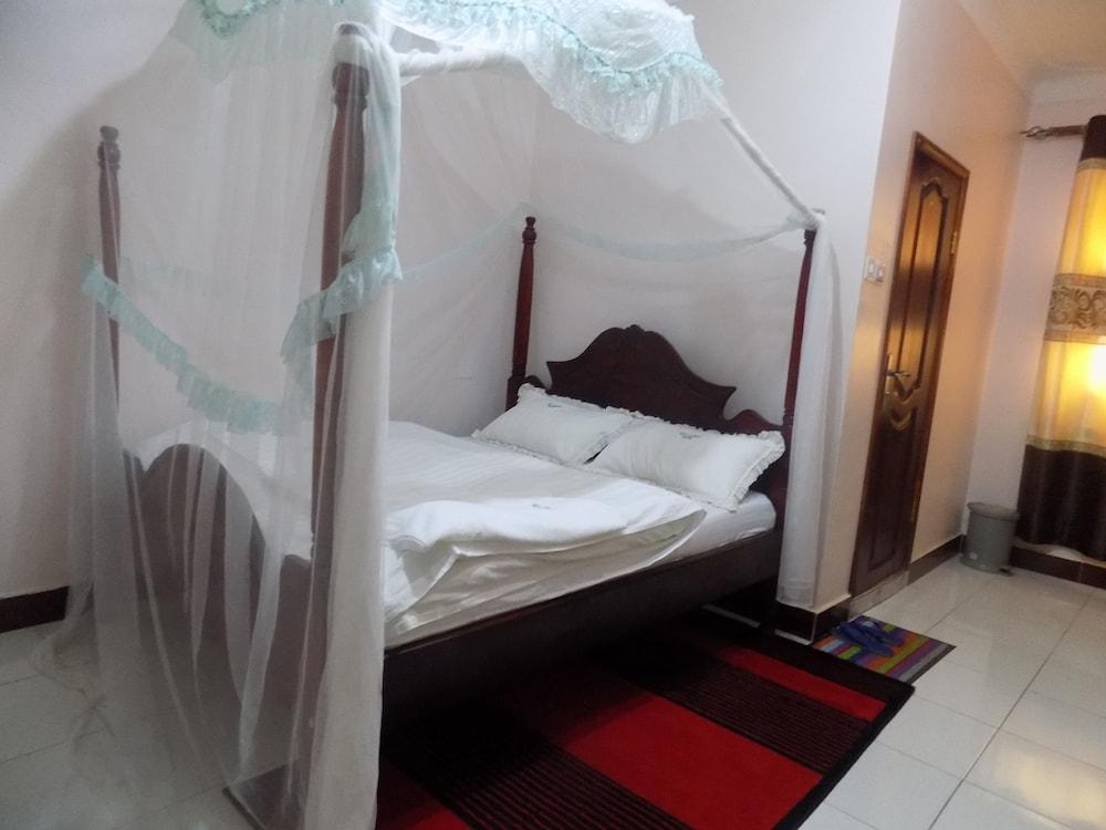 Sky Light Hotel