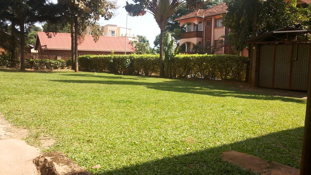 Romu Gardens Hotel