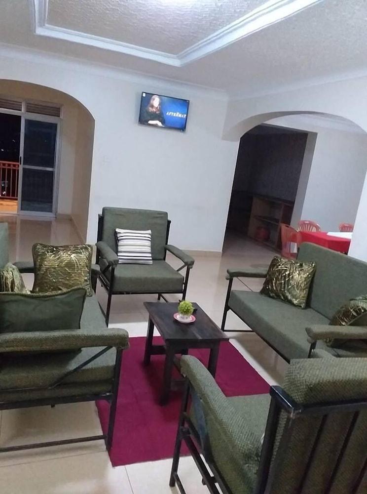 Kadz Hotel