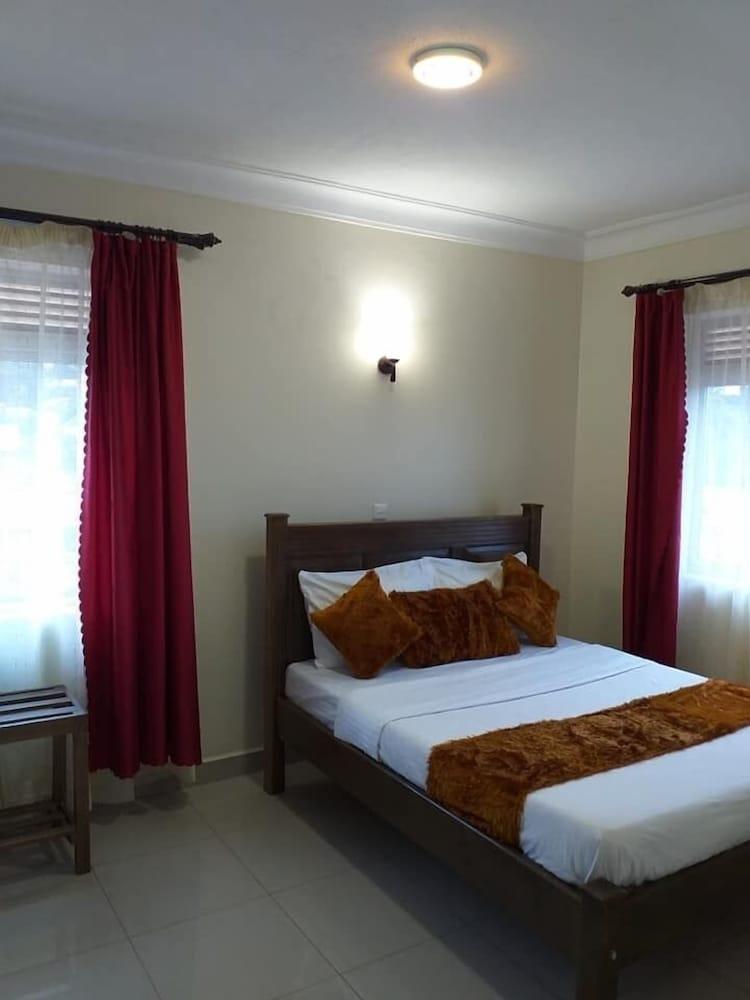 Kadz Hotel