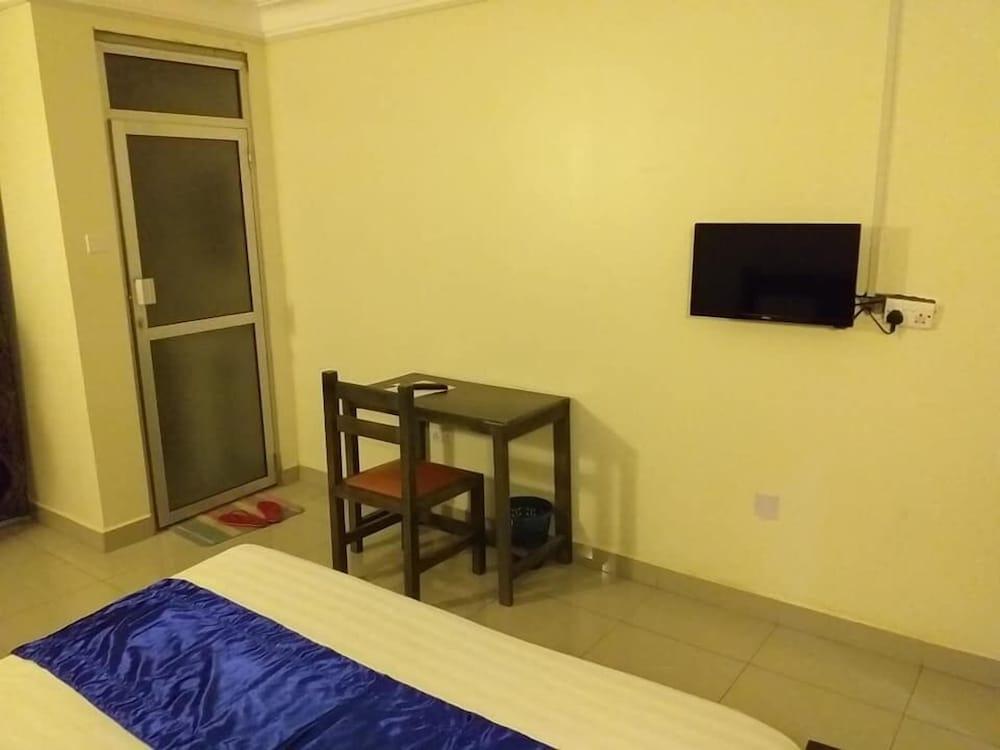Kadz Hotel