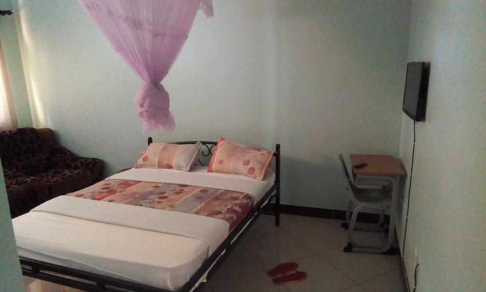 Silver Peak Hotel Lira Ltd