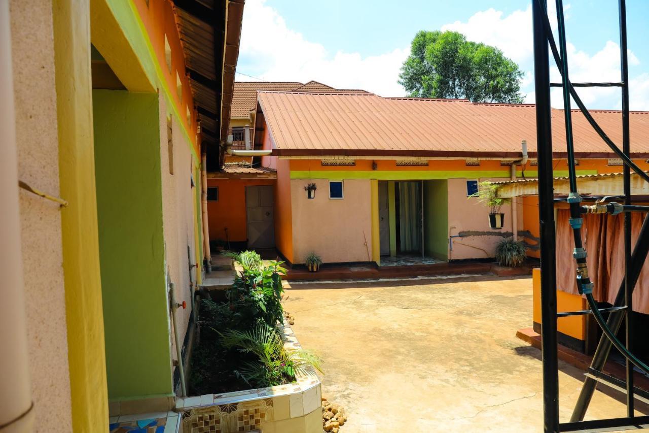 Merona Hotel