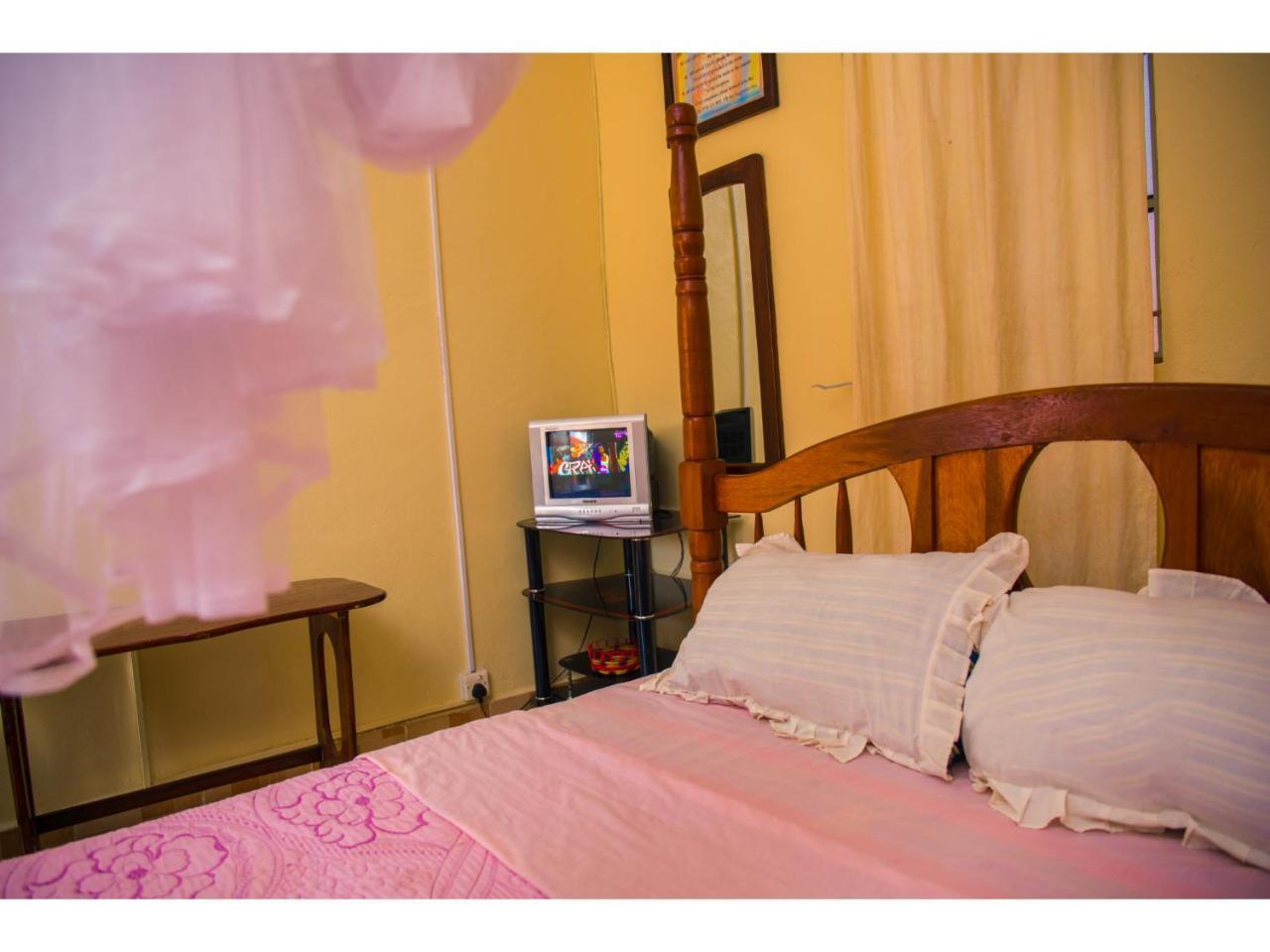 Merona Hotel