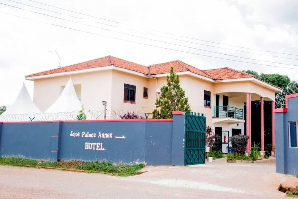 Jojo's Palace Annex