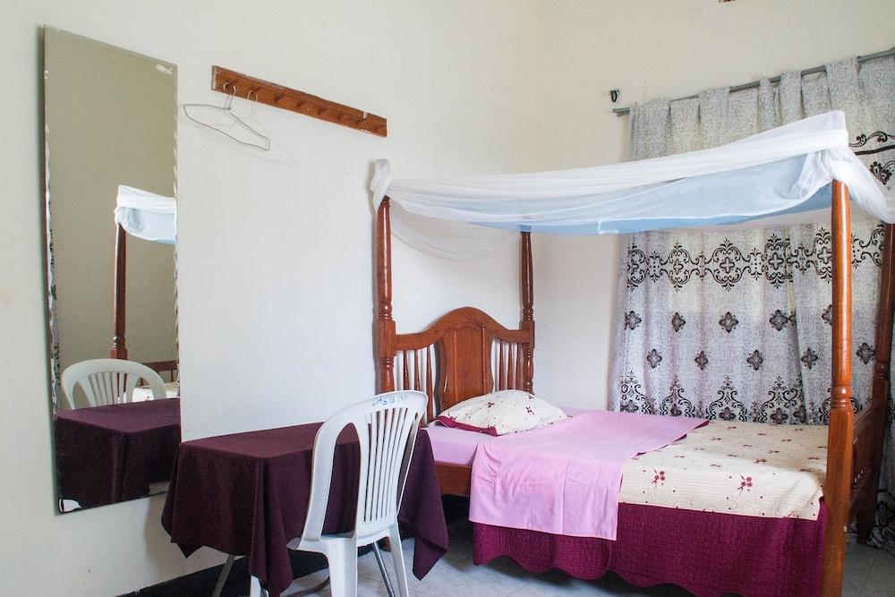 New Oasis Hotel