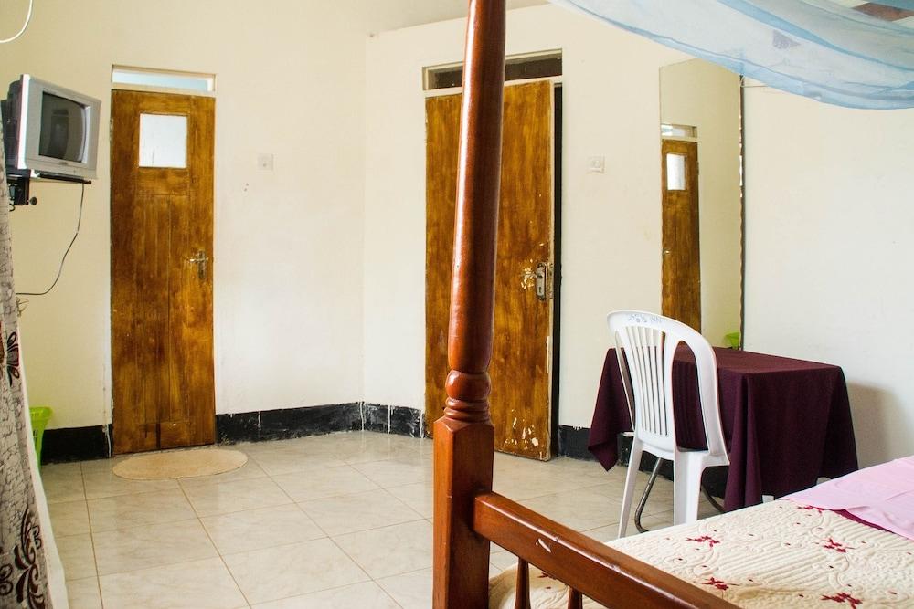 New Oasis Hotel