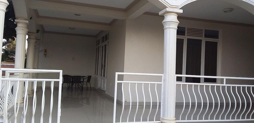 Inganzi Apartments