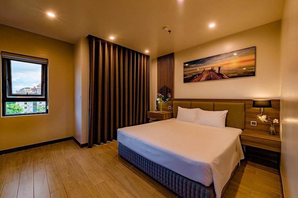 Zen Riverside Hotel & Residences