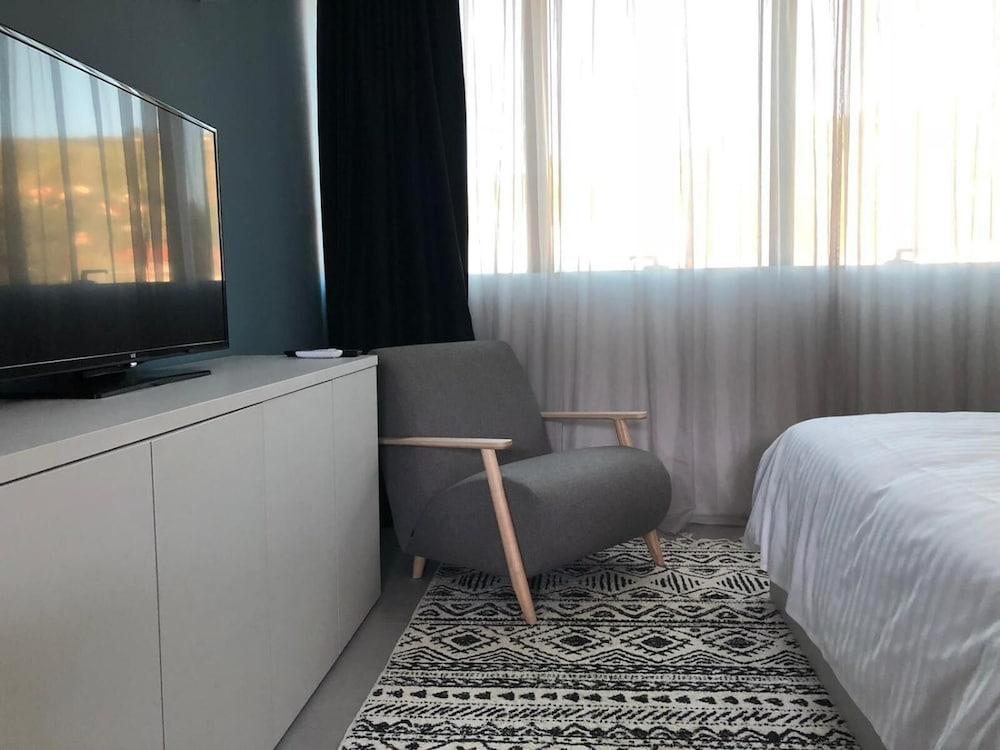 Hotel Cubis
