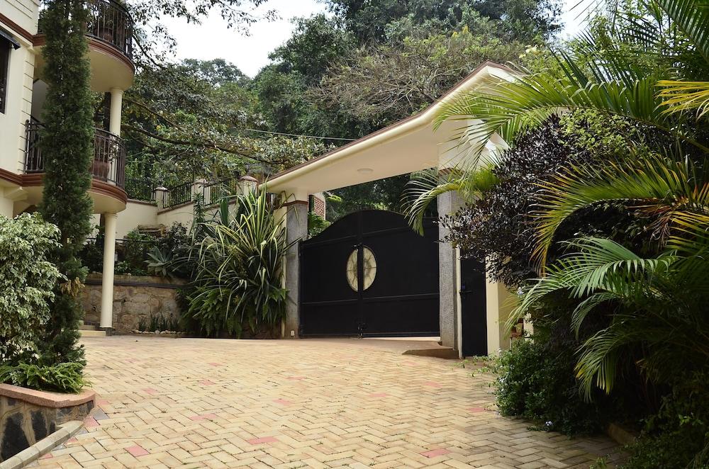 Kizungu Inn