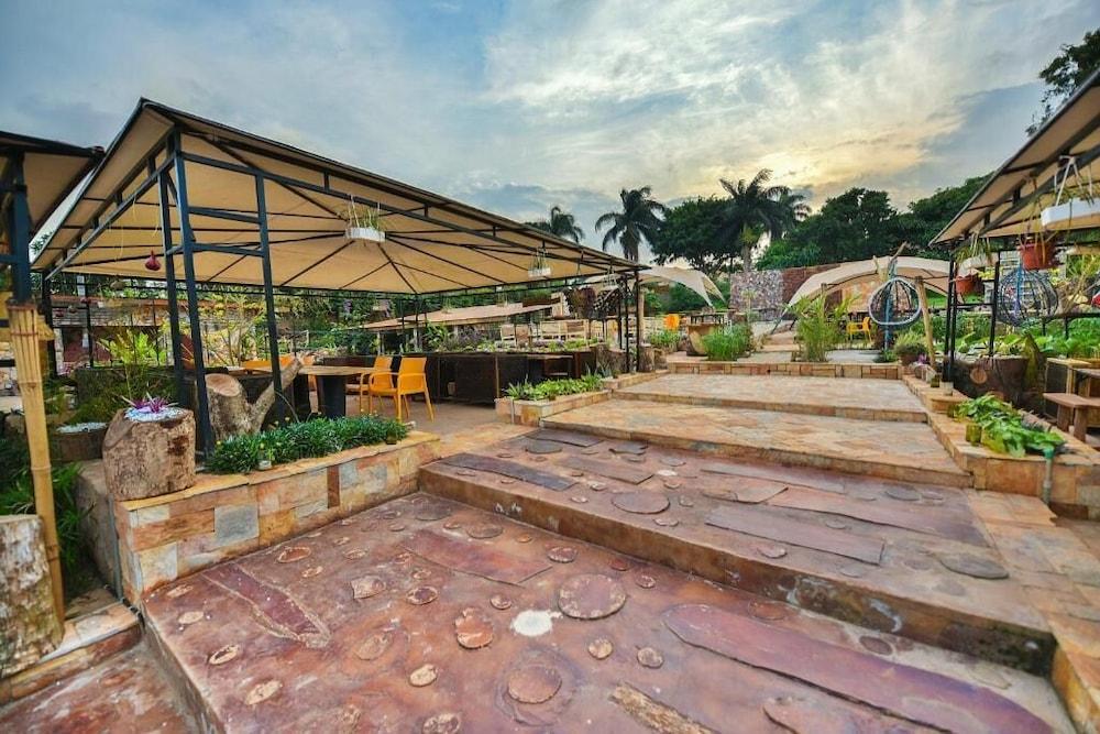African Tribe Hotel