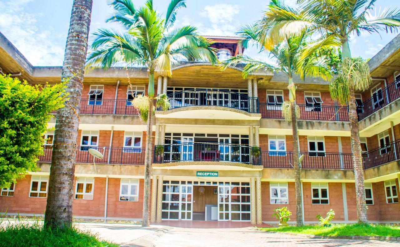 Redsea Hotel