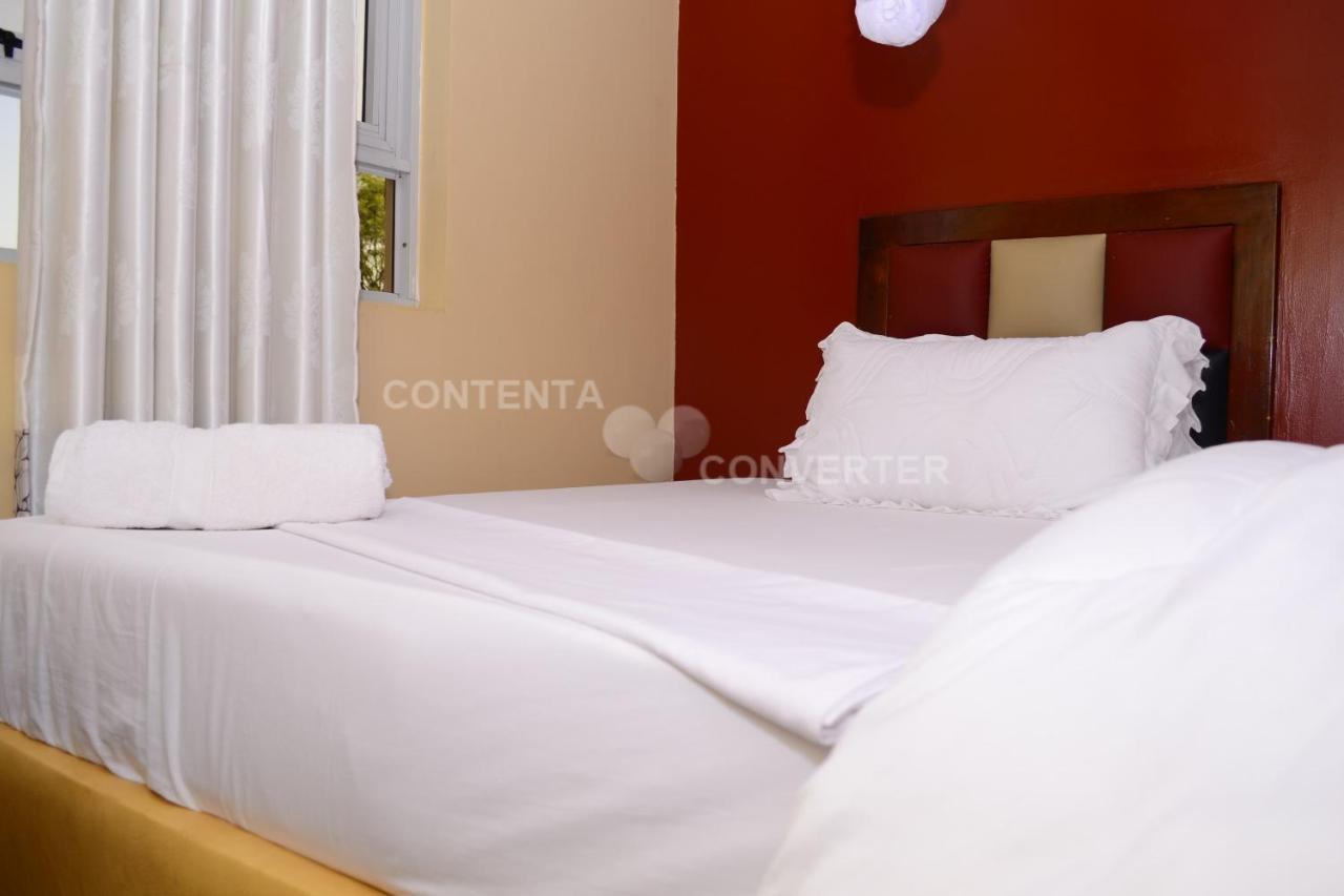 Redsea Hotel