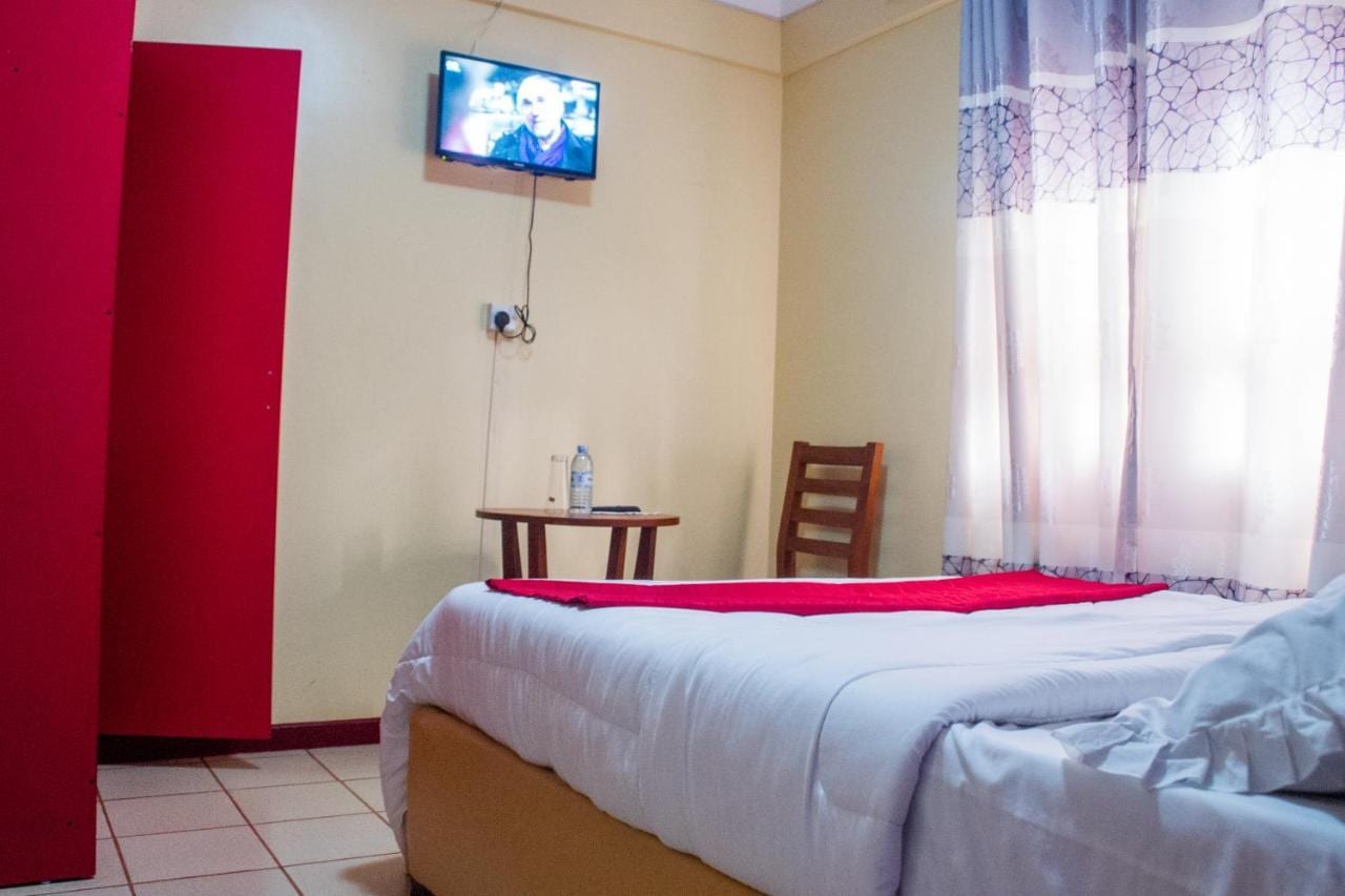Redsea Hotel