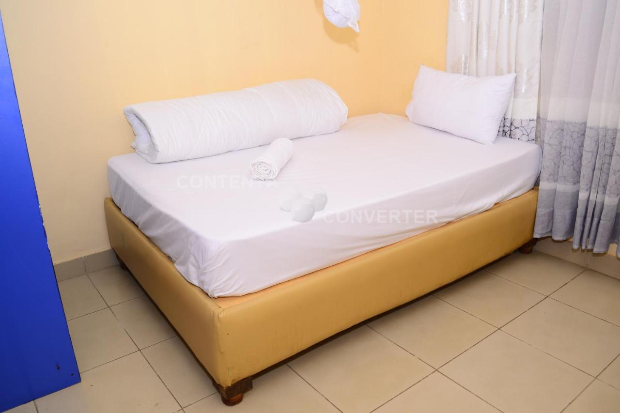 Redsea Hotel
