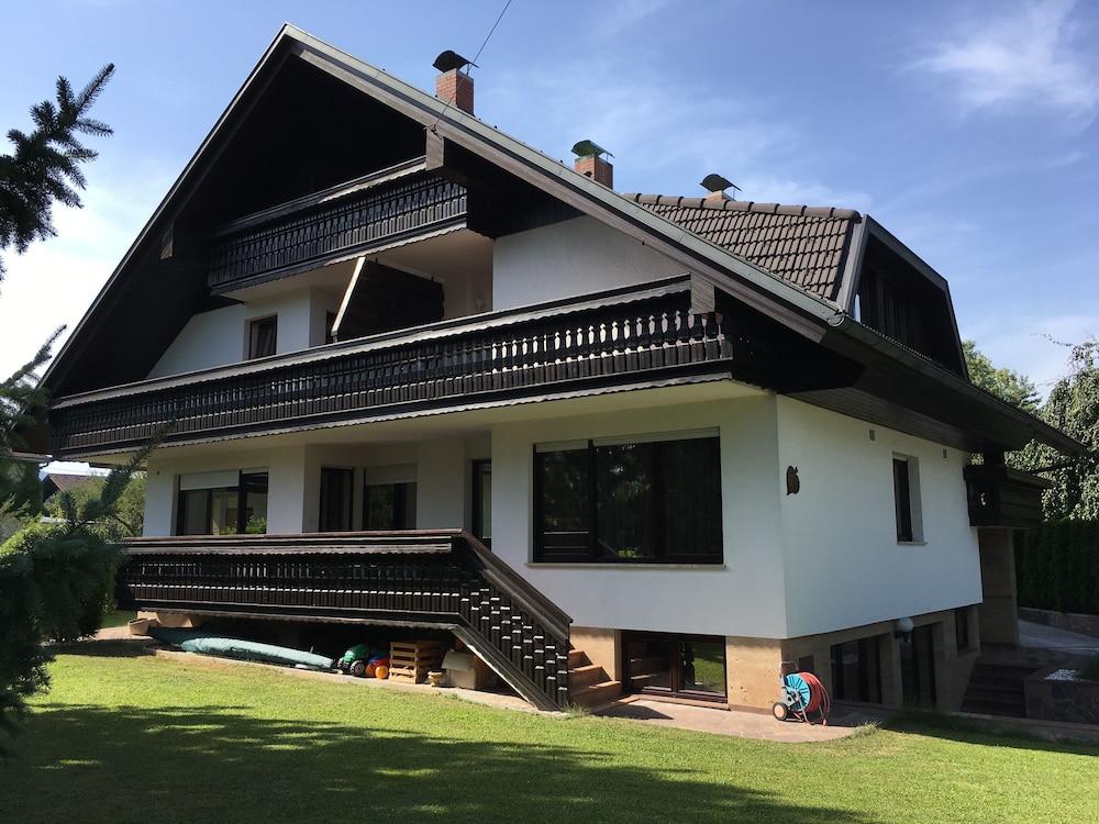 Glamping Houses J-Max